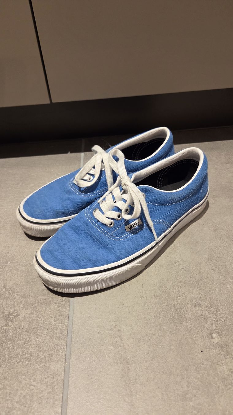Chaussures femmes: Blaue Vans 38,5 – D'occasion à Tentlingen par Damlaja