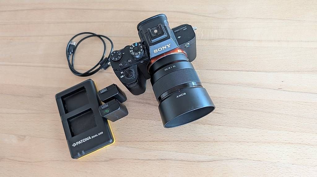 Sony Kamera: Sony Alpha 7s II mit Objektiv – Gebraucht aus Menzingen von S.F.T 2