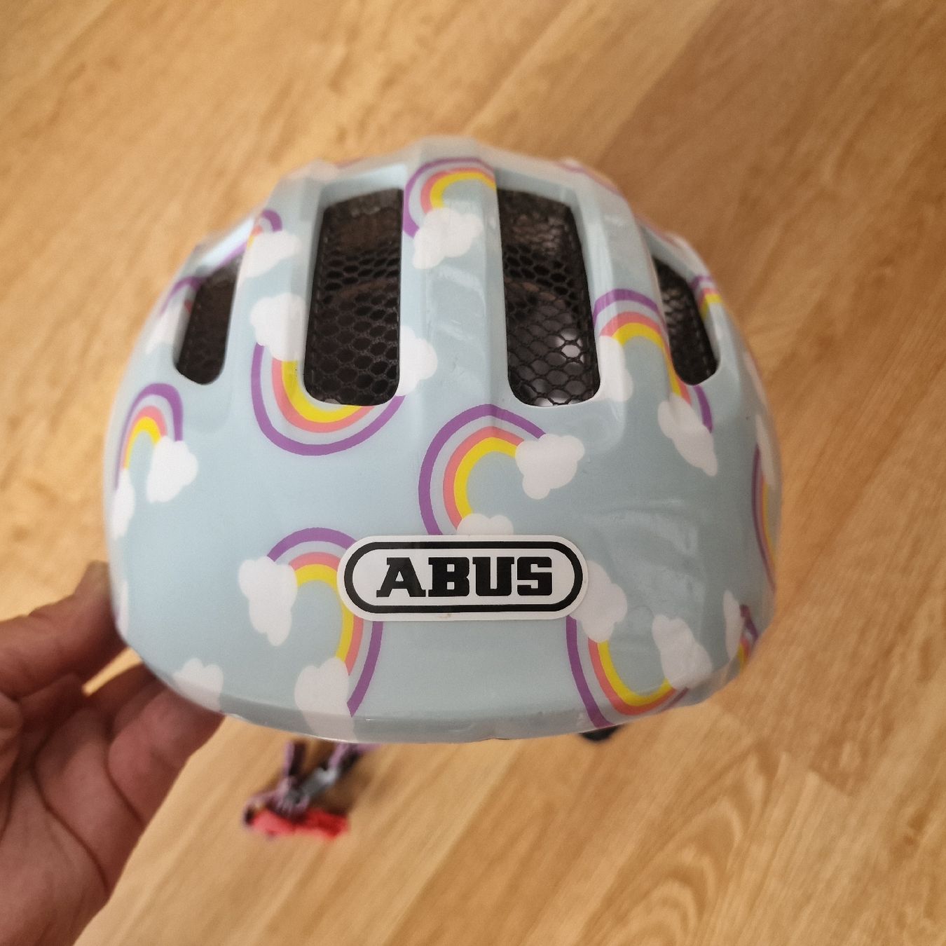 Abus Helme: Abus Smiley helmet 50-55 cm Rainbow – Gebraucht aus Muri AG von yzh_v2k9