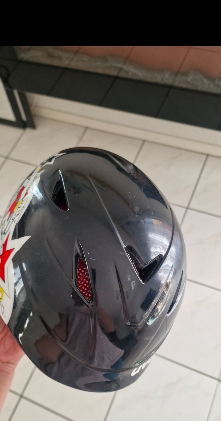 Uvex Caschi: Uvex Kinderhelm 54-58 cm – Usato da Schüpfen venduto da ann_9zfs 1