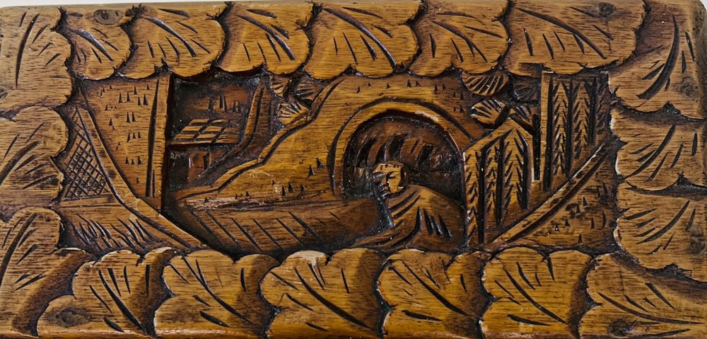 2 Stück Handgeschnitzte Holzkatzen - Sandelholz & Ebenholz Miniatur