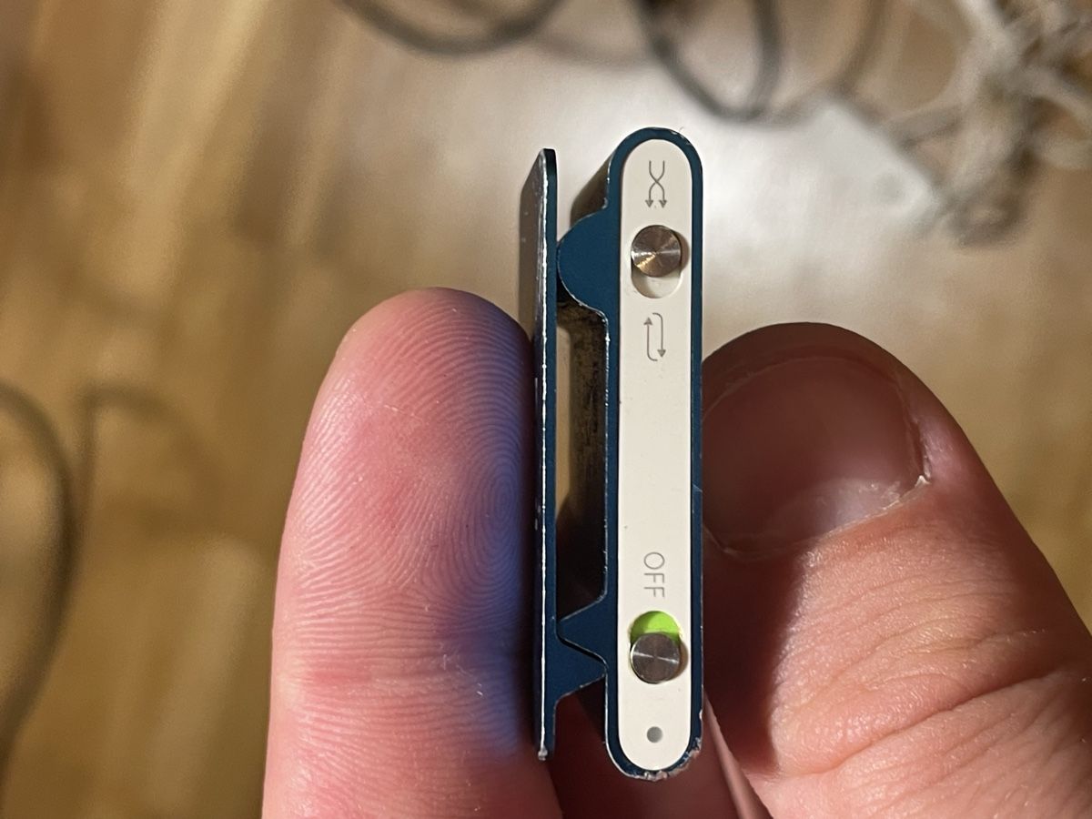 Apple Lettore multimediale portatile: Apple iPod Shuffle Defekt – Difettoso da Wädenswil venduto da dai_2bcv 3