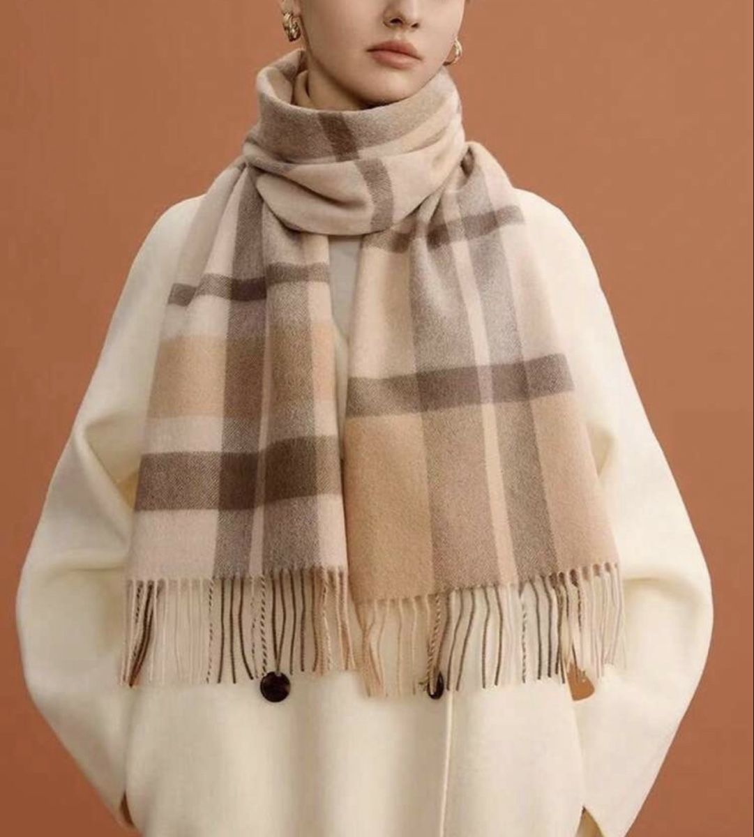 Foulard & Sciarpe: Écharpe 100% en laine – Nuovo e nell'imballaggio originale da Châtel-St-Denis venduto da Montclair_Swiss 1