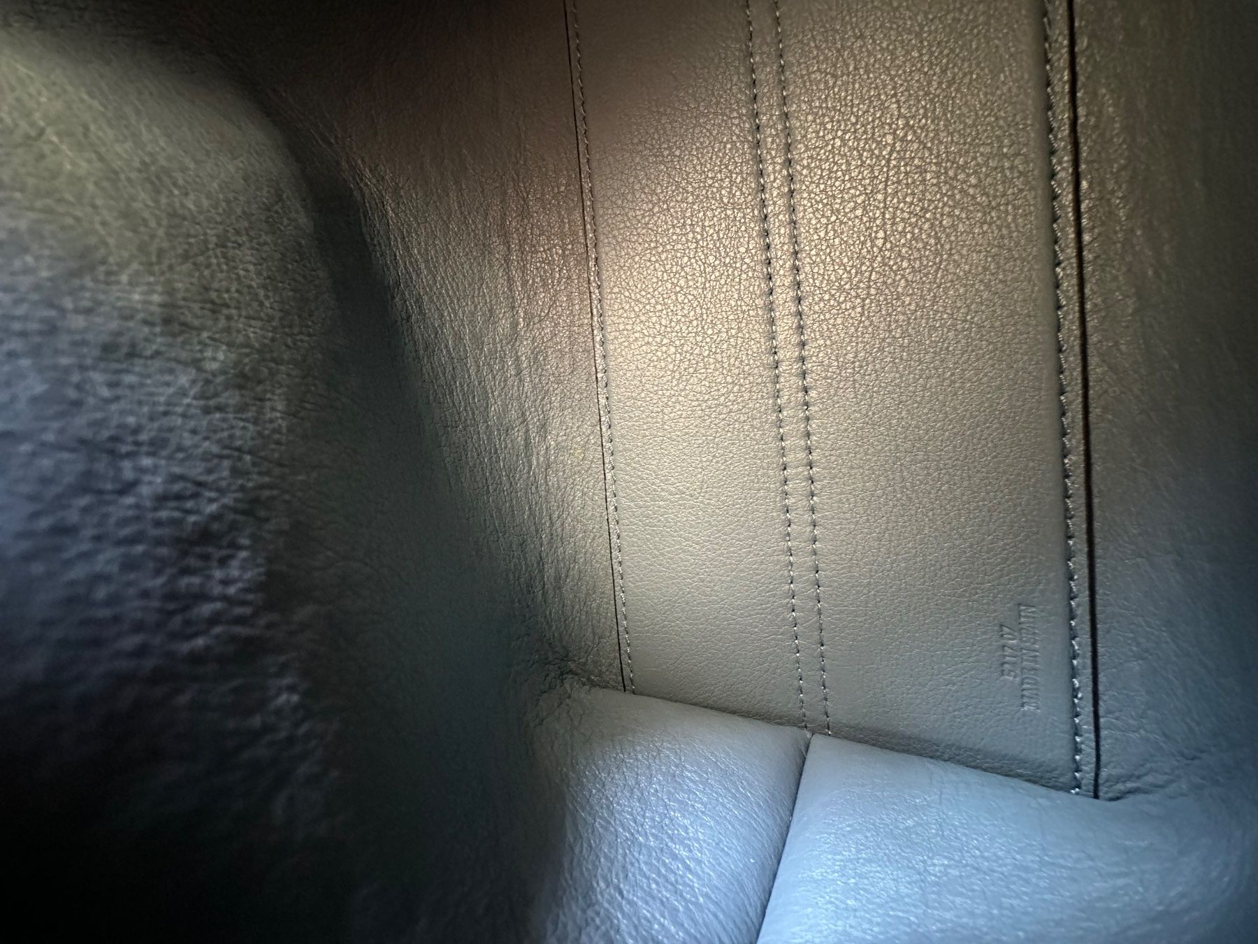 Loewe Sacs femmes: Ledertasche Loewe Grau Damen  Tasche – D'occasion à Zürich par yag_5xzd 7