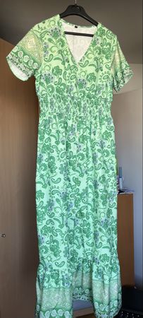 Robe longue verte imprimée taille S petite 