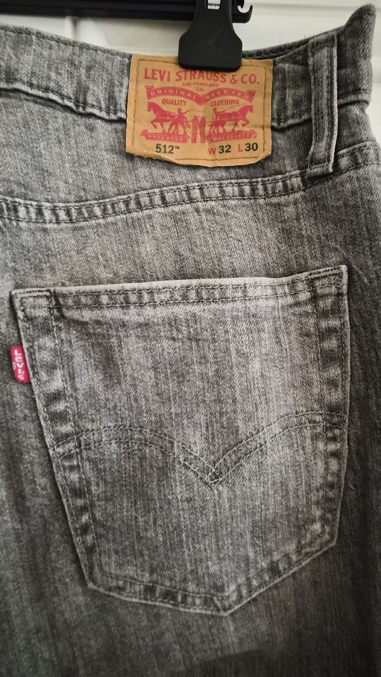 Levi's Jeans: Grey Levi 512 32x30 – Usato da Genève venduto da dan_qns7 3