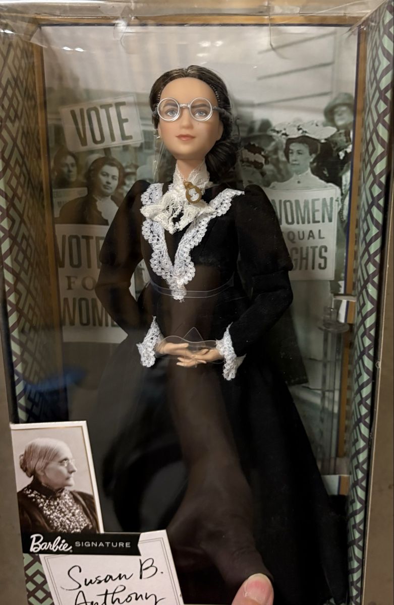 Bambole: Barbie Susan B. Anthony Puppe neu im Karton – Nuovo e nell'imballaggio originale da Zürich venduto da Sundaygirl 1