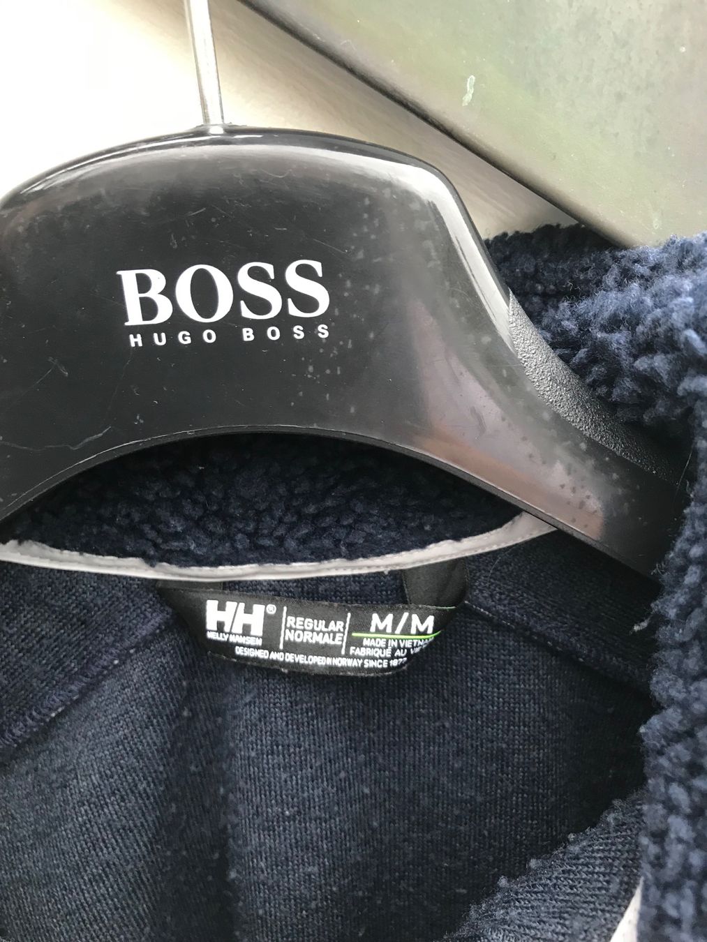 Helly Hansen Jacken: Helly Hansen Jacke M – Gebraucht aus Hünenberg See von Tolini 1