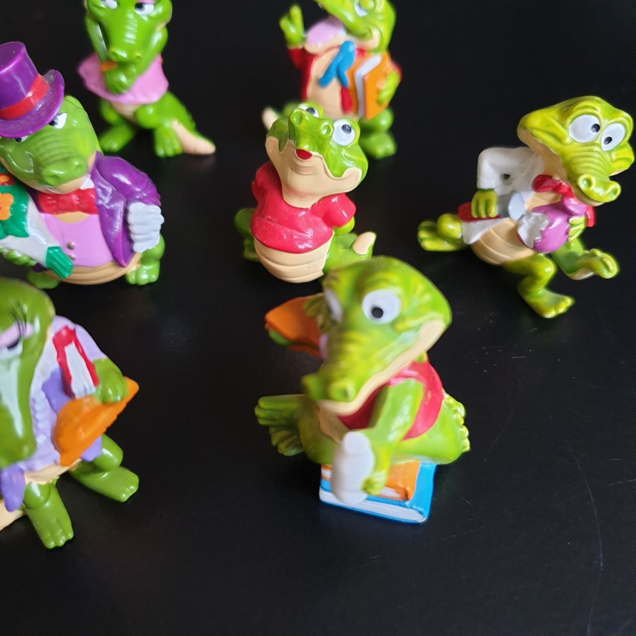 Statuette: Ü-Eier Figuren 1991 Die Kroko Schule – Nuovo (secondo la descrizione) da Urnäsch venduto da Nakamotix 1