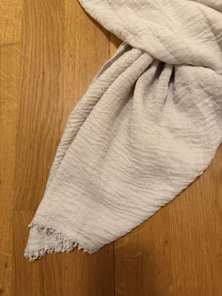 H&M Foulard & Sciarpe: Schal von H&M. – Usato da Adliswil venduto da StephanieAnnina 3