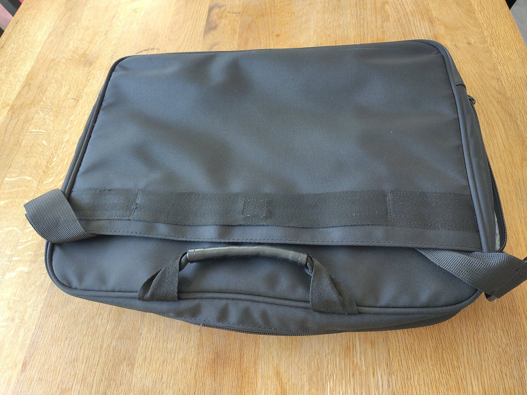 Valigie & Borse: Sacoche Dell 16" – Usato da Chardonne venduto da dooricar 2