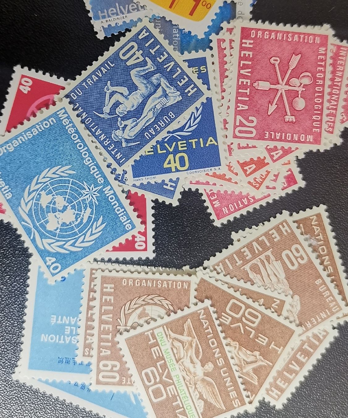 Tous les timbres: Briefmarken Fr. 10.- postfrisch ab nur Fr. 1.- – Neuf (Voir description) à Küssnacht am Rigi par Gold_und_mehr 3