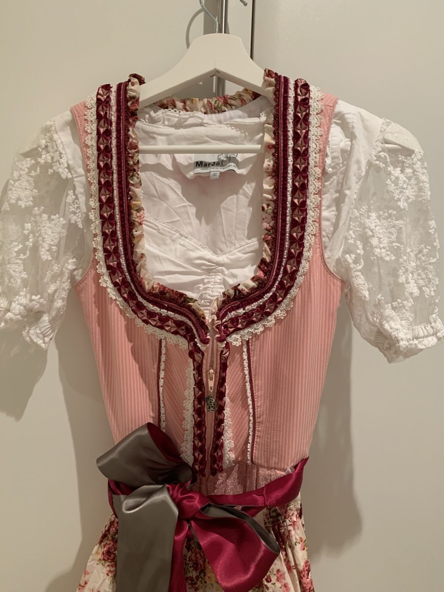Costumes: Dirndl – D'occasion à Dietlikon par LiebenLebenLachen 1