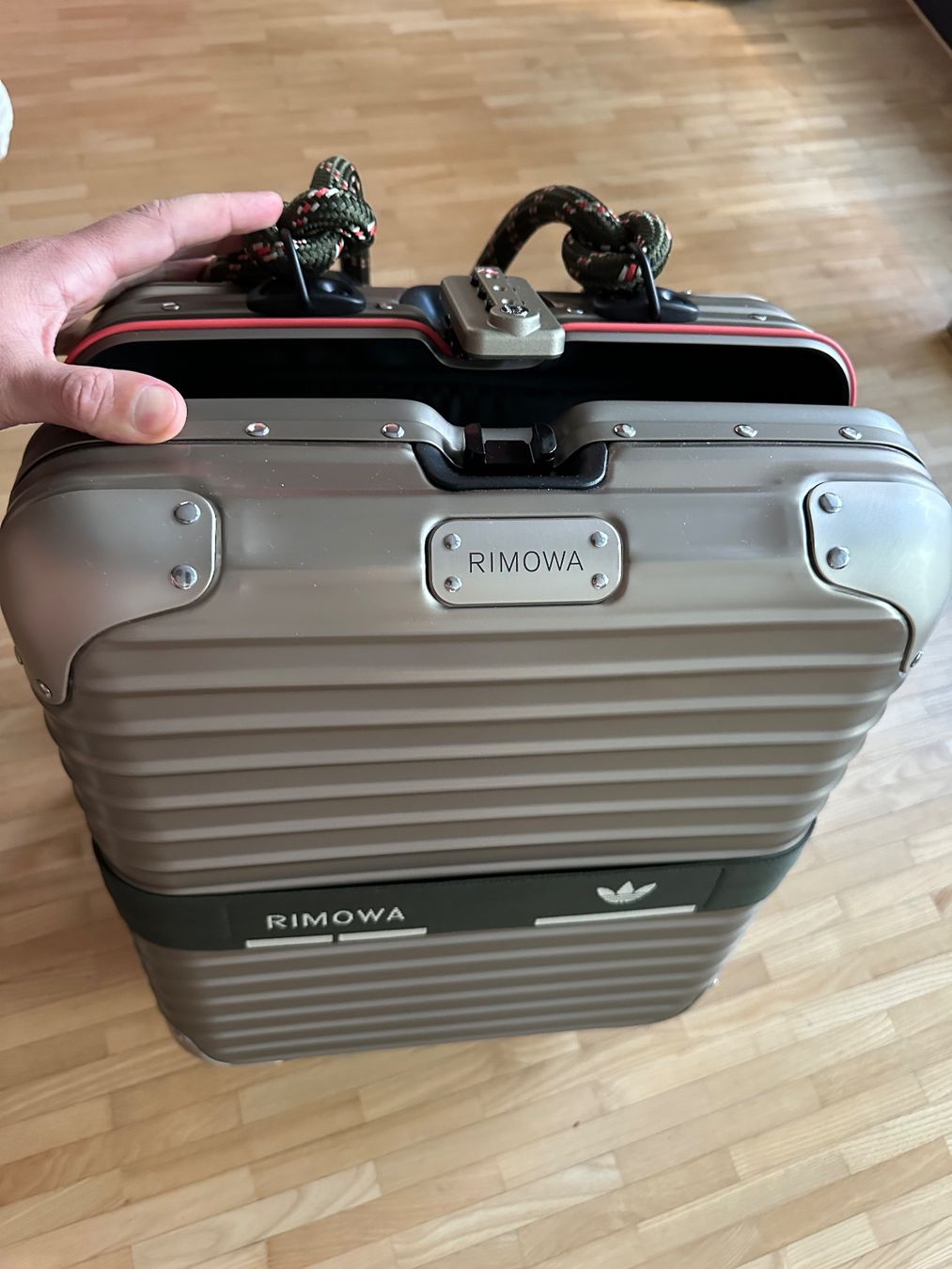 Rimowa Zaini: Rimowa adidas alu backpack – Usato da Winterthur venduto da ivan12891 1