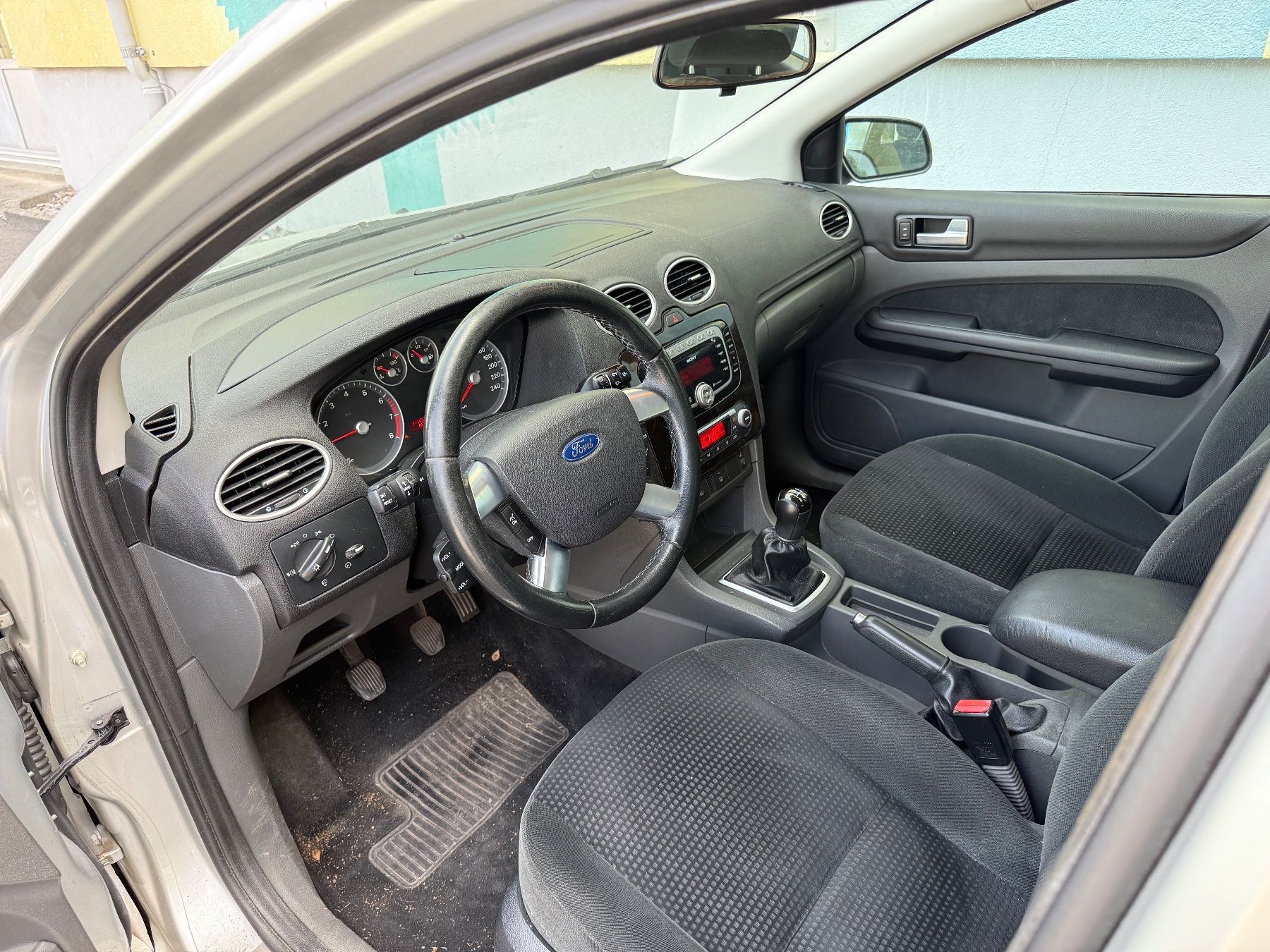 Ford Autos: Ford Focus 1.8 Ghia – Gebraucht aus Reiden von Off-Road-01 7