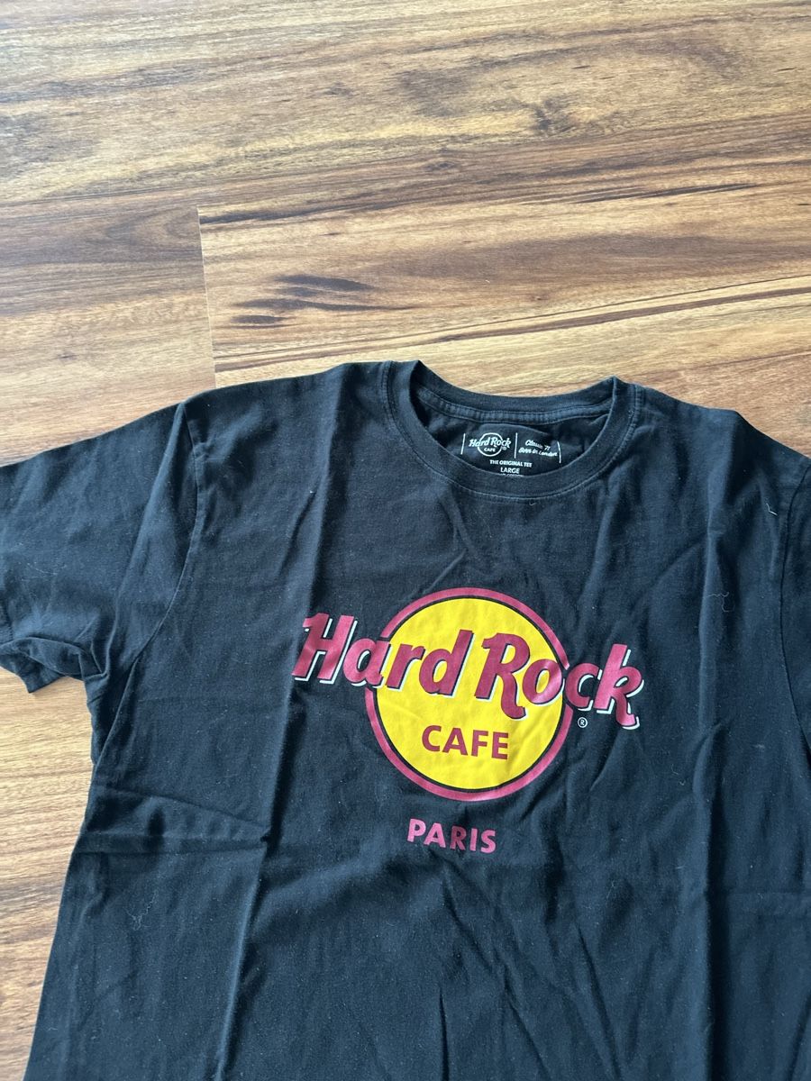 T-Shirts: 3 Hard Rock T.shirt Large  – Gebraucht aus Uster von bek_v2ct 1