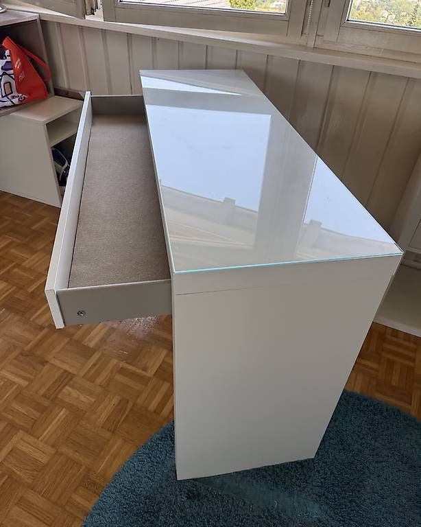 Ikea Coiffeuses: Schminktisch von IKEA – D'occasion à Bergdietikon par ulr_r9x5 1
