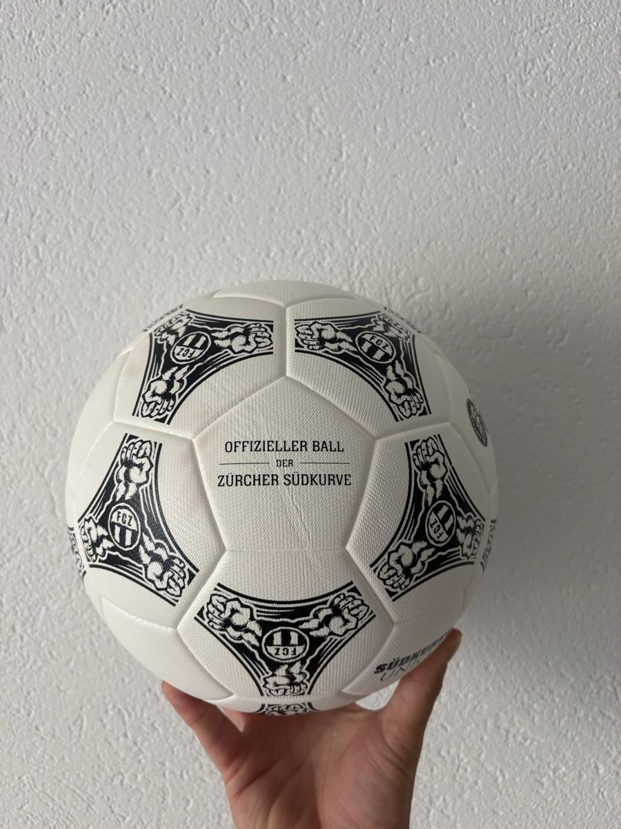Bälle: FCZ Südkurve Offizieller Ball – Neu (gemäss Beschreibung) aus Elgg von Ermir17 2