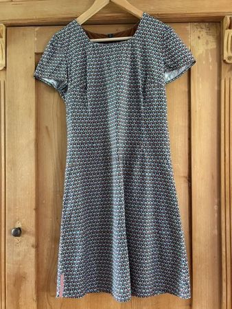 Massgeschneidertes Sommerkleid von BLOOMER Zürich
