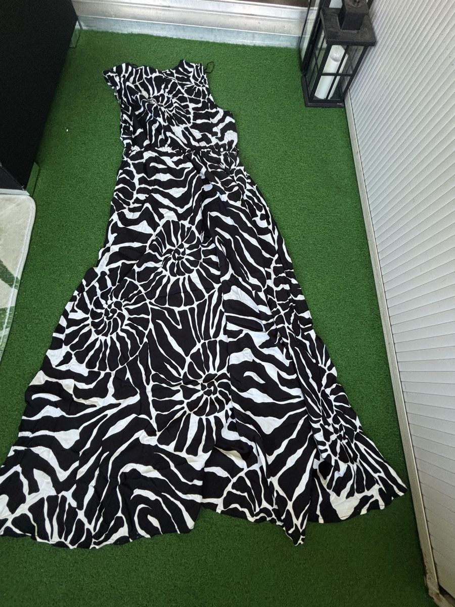 Kleider: Kleid gr.M Neu – Neu (gemäss Beschreibung) aus Zug von Biki72 2