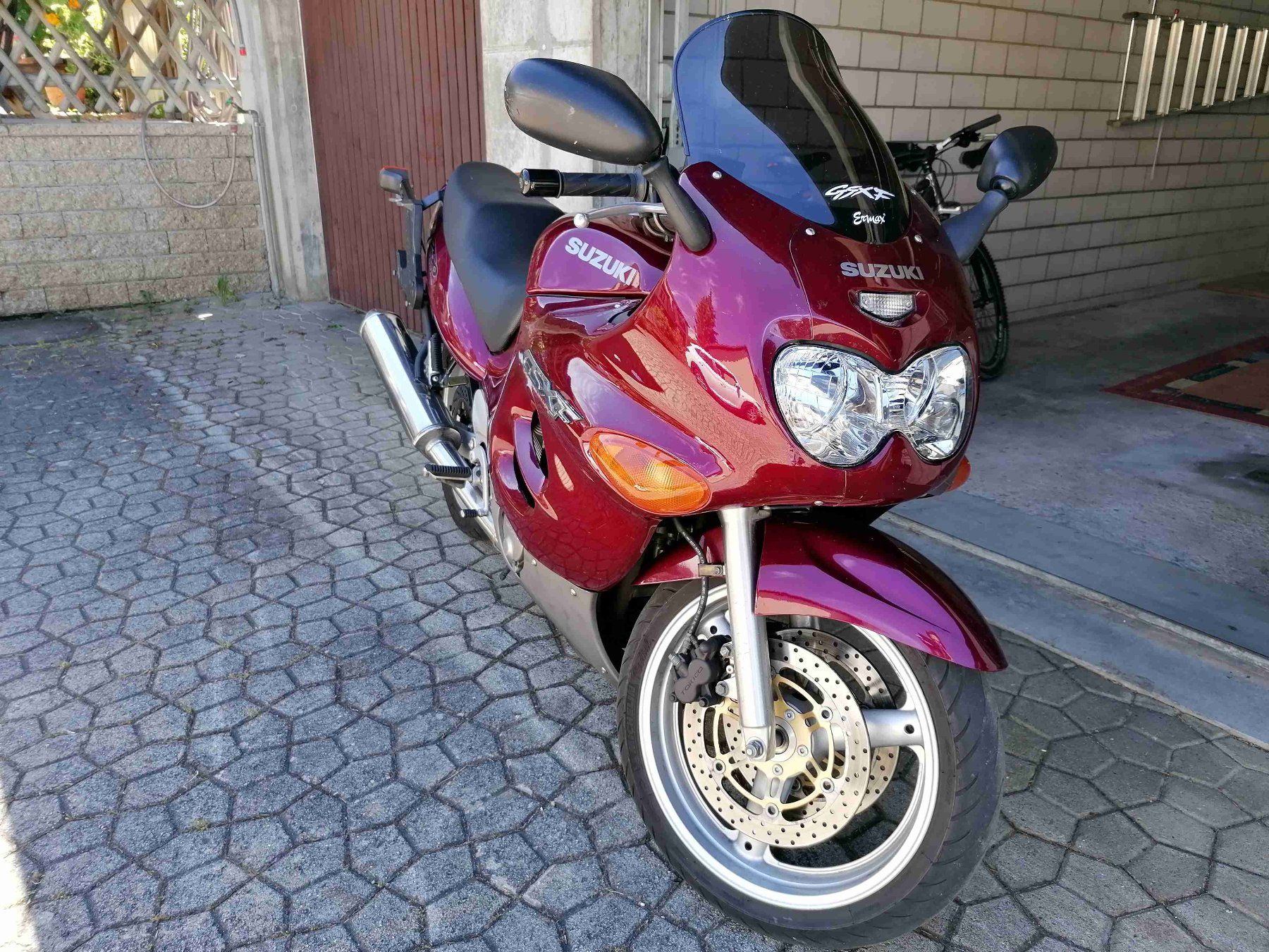 Suzuki Strada: Suzuki GSX 750 F – Usato da Beinwil (Freiamt) venduto da Tourigny 3