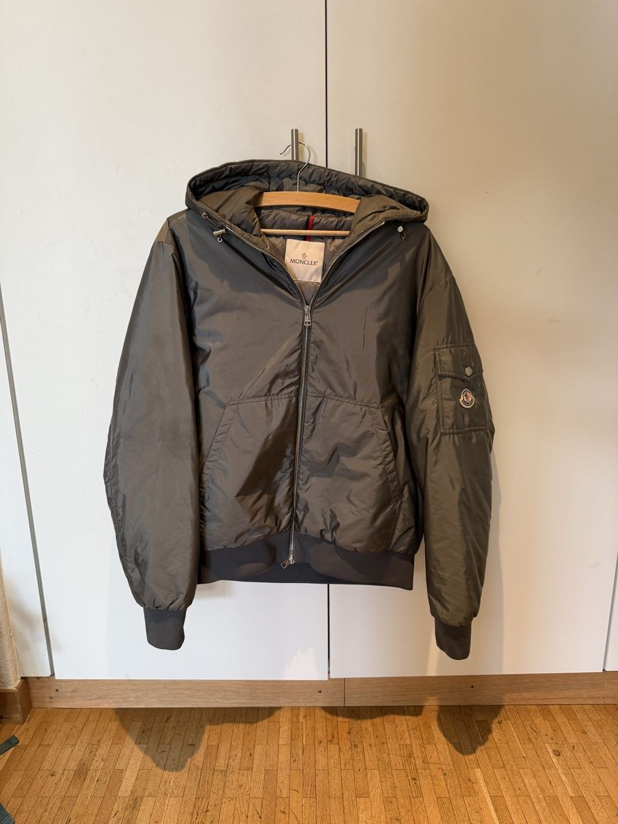 Moncler Jacken: Moncler Windbreaker Down Jacket – Neu (gemäss Beschreibung) aus Genève von SG_73