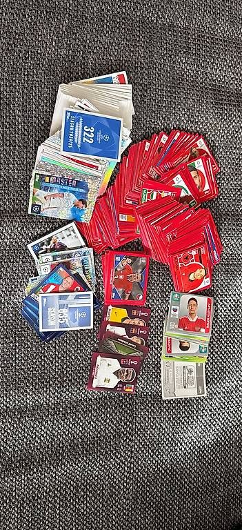 Panini Carte collezionabili: Verschiedene Panini und Topps Kleber – Usato da Gränichen venduto da horozz89