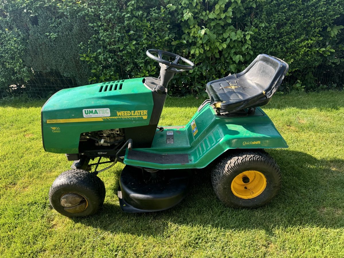 Rasenmäher: Rasentraktor mit BGS 12HP Weedeater – Gebraucht aus Leuggern von
