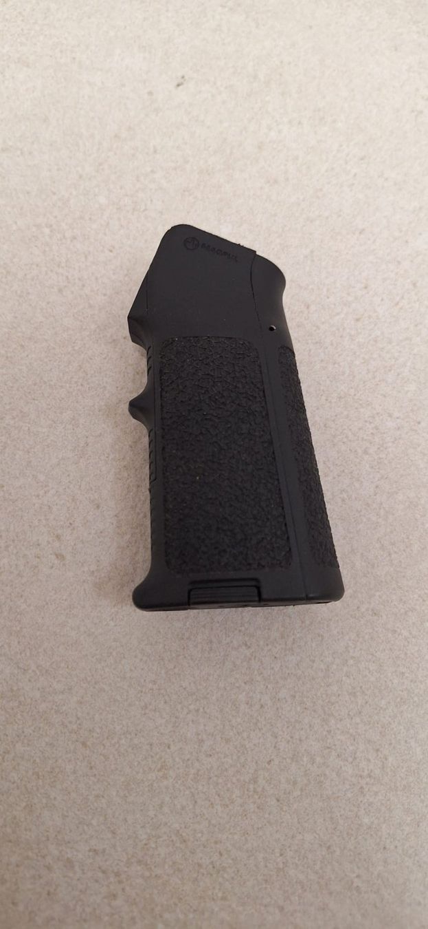 Supporti a parete: Magpul MIAD Griff – Usato da Winterthur venduto da Rockeeee 1
