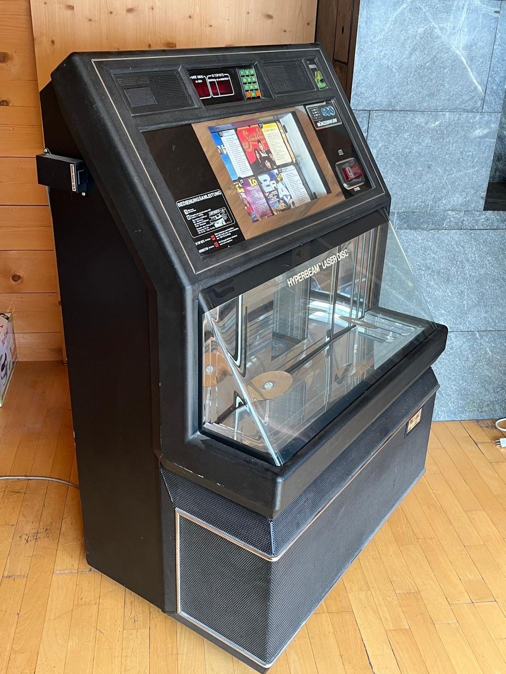 Jukebox: Musikbox NSM The Performer Grand – Usato da Wettswil venduto da IfeAA6 1