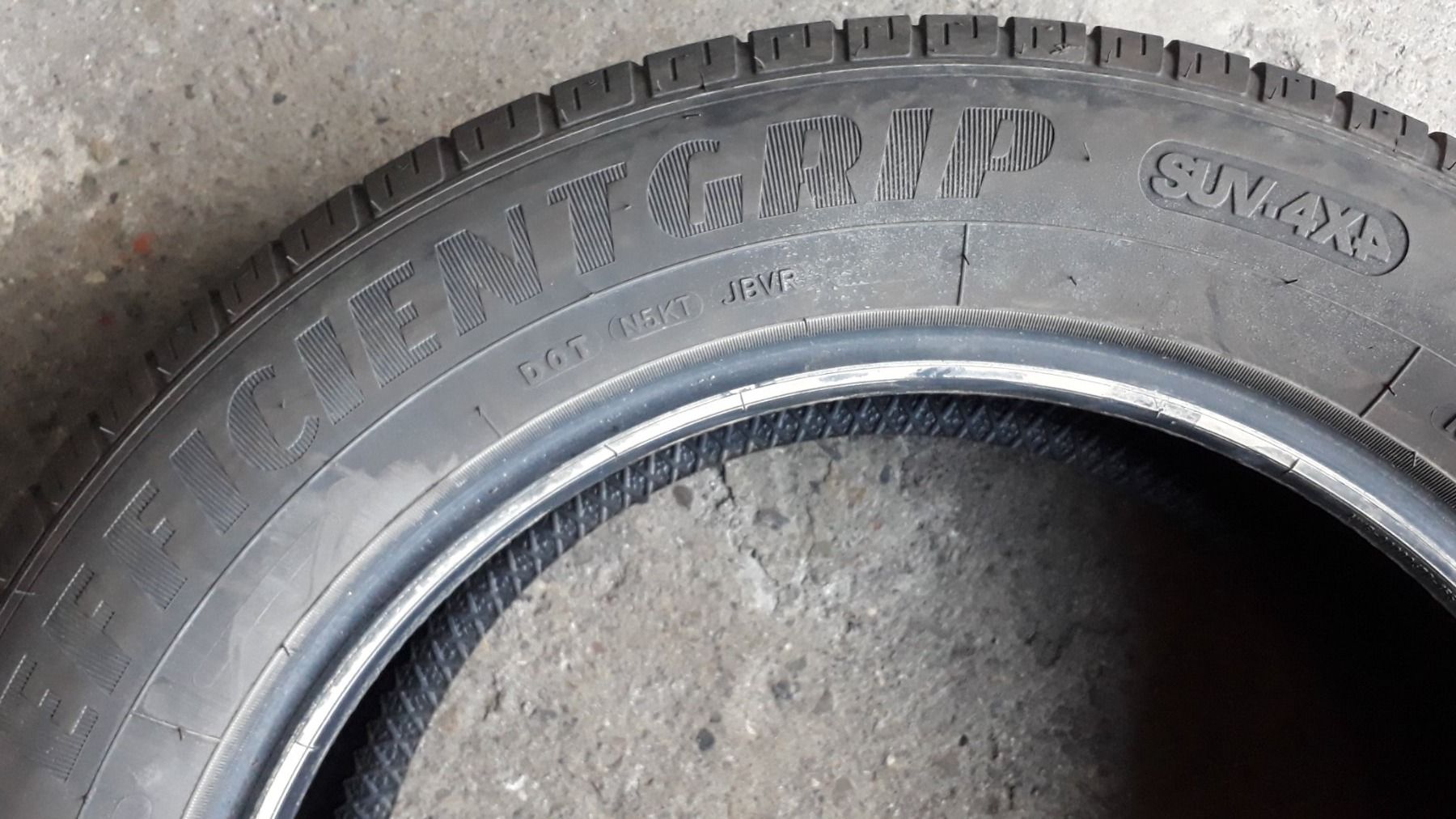 Pneumatici & Ruote complete: Sommerpneu 215/60 17  96  H – Usato da Schmerikon venduto da 1qw2 3