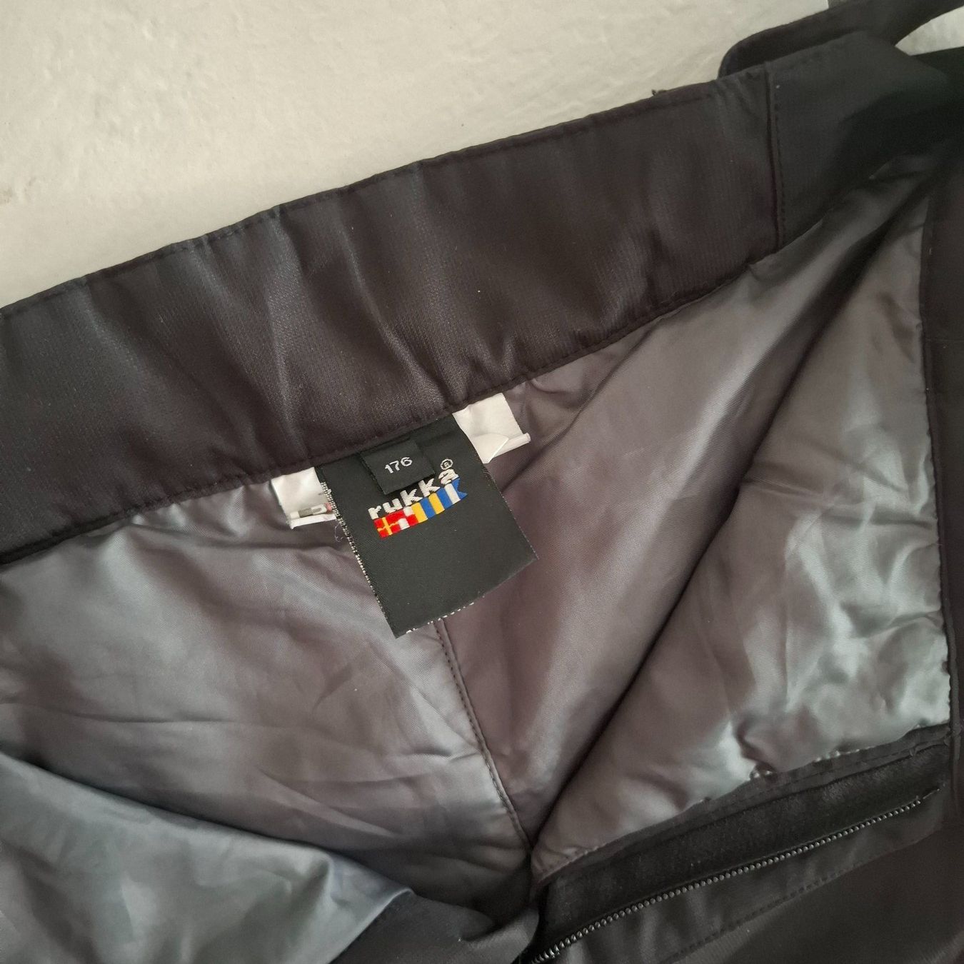 Rukka Pantaloni: Jungen Skihose, schwarz, Gr. 176 – Usato da Sisseln AG venduto da Tropea4334 4