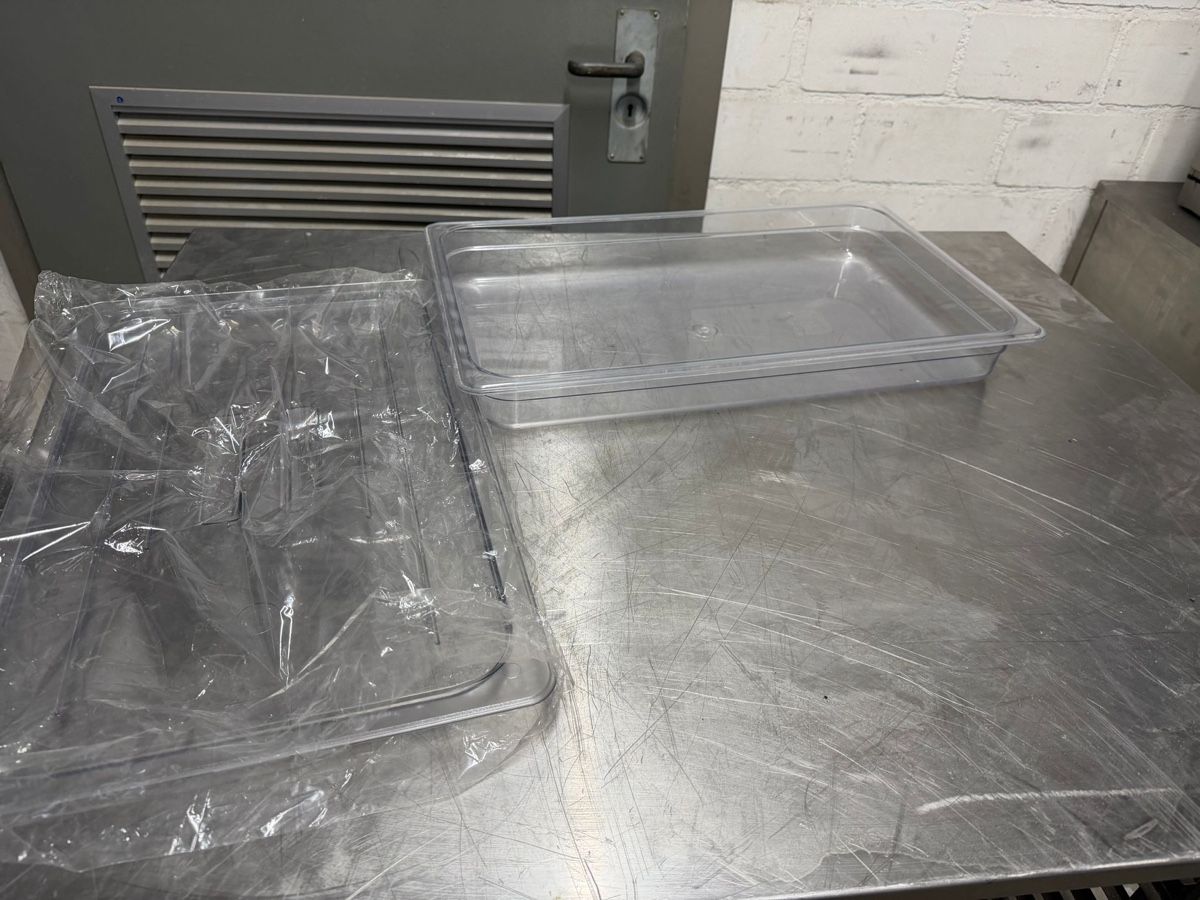 Cucine complete: GN 1/1 Kunststoff  – Usato da Rupperswil venduto da Tinka88 1