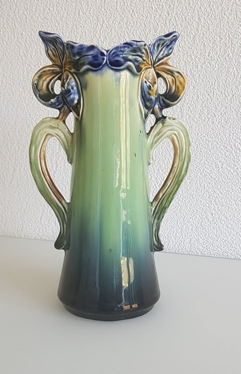 Jugendstil Vase in Blütenform Kaufen auf Ricardo