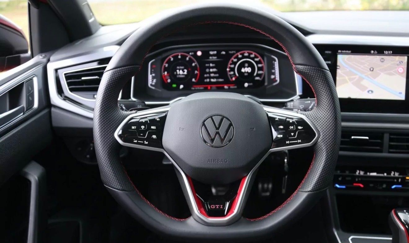 VW Automobili: POLO GTI 2023 – Usato da Sorvilier venduto da JulienGyger1209 4