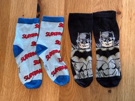 Batman und Superman Socken Grösse 31-34