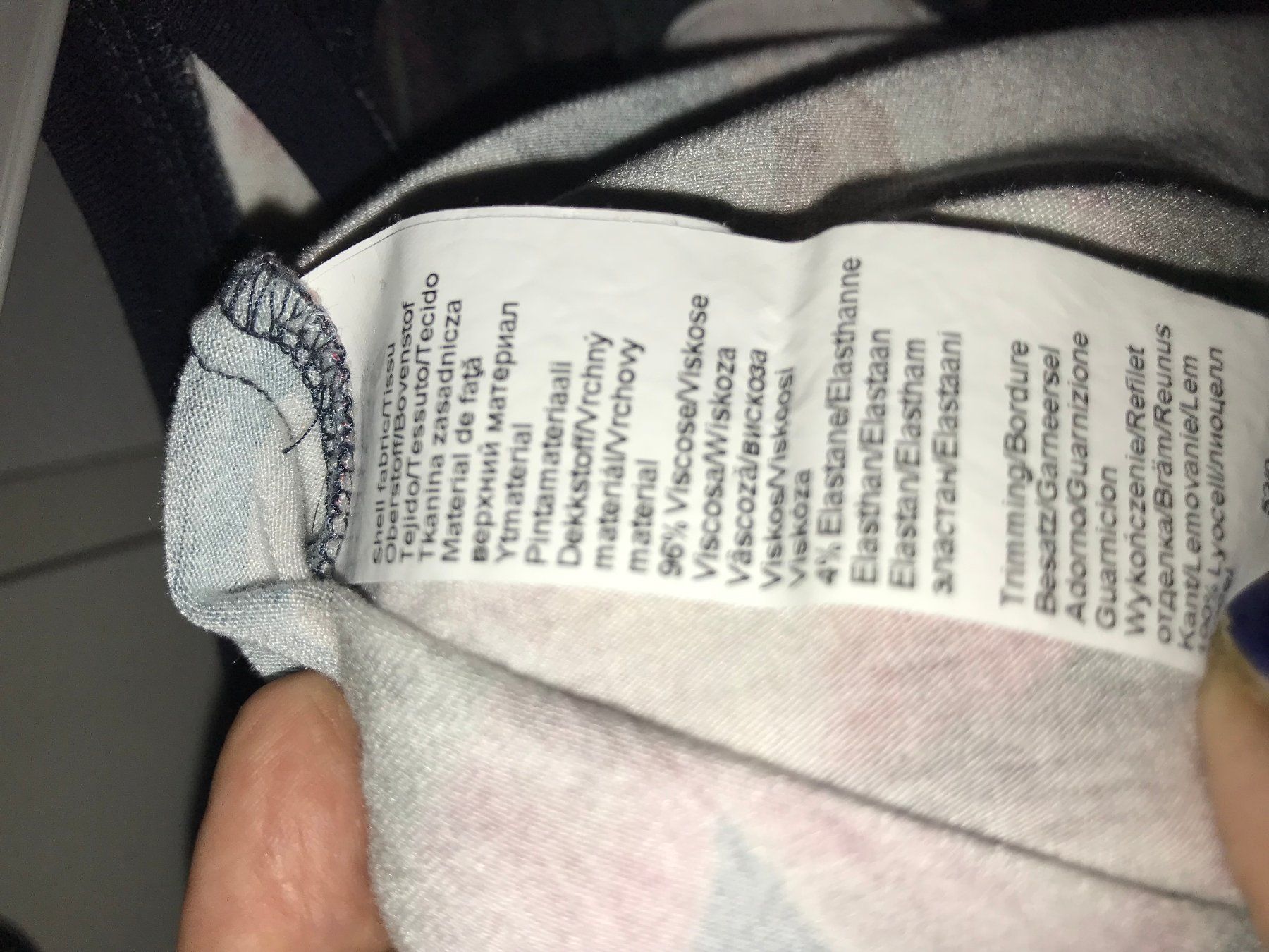 T-shirts: Sweatshirt bunt – D'occasion à Zumikon par Uranus88 3