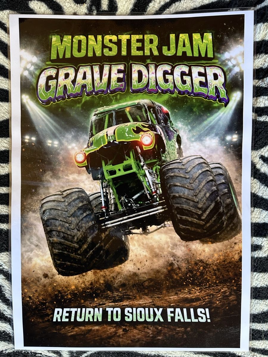 Foto & Immagini: Grave digger monster jam truck – Nuovo (secondo la descrizione) da Reinach AG venduto da rares75