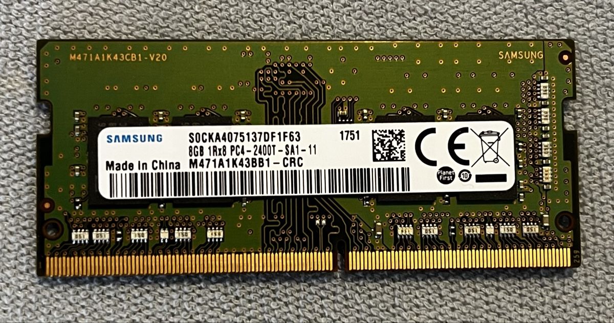 Samsung Memoria / RAM: M471A1K43BB1-CRC 8GB DDR4 RAM – Usato da Brugg AG venduto da Nicolasticot 1