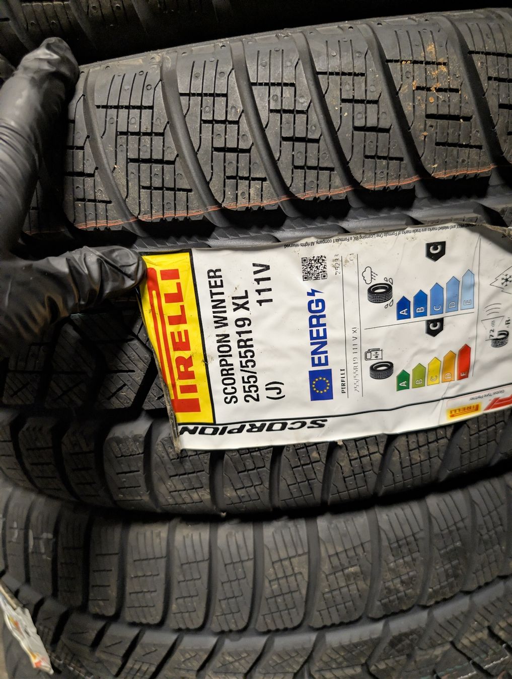 Pirelli Pneus & Kompletträder: Winterreifen  – Neu und originalverpackt aus Dürrenäsch von Pneu-Idris 1