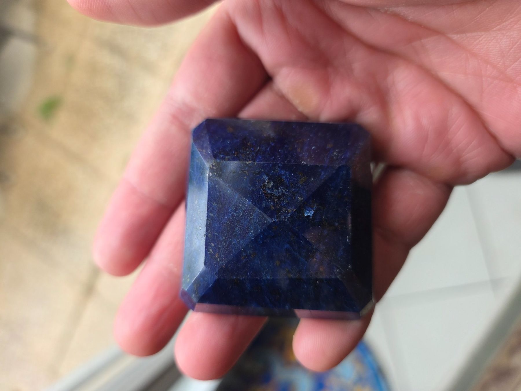 Minerali & Pietre curative: Blue gemstone sapphire corundum – Usato da Mies venduto da steeve31112 1
