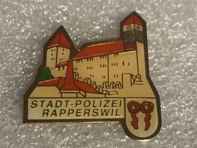 Placchette & Badge: Polizei Rapperswil Pin – Usato da Itingen venduto da Bebbi6569