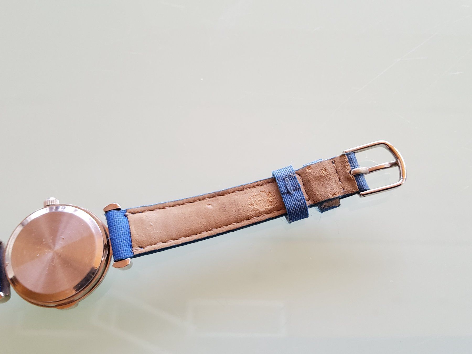 Montres: Petite montre bracelet Richelieu  – Défectueux à Malleray par Broc-Mo 7
