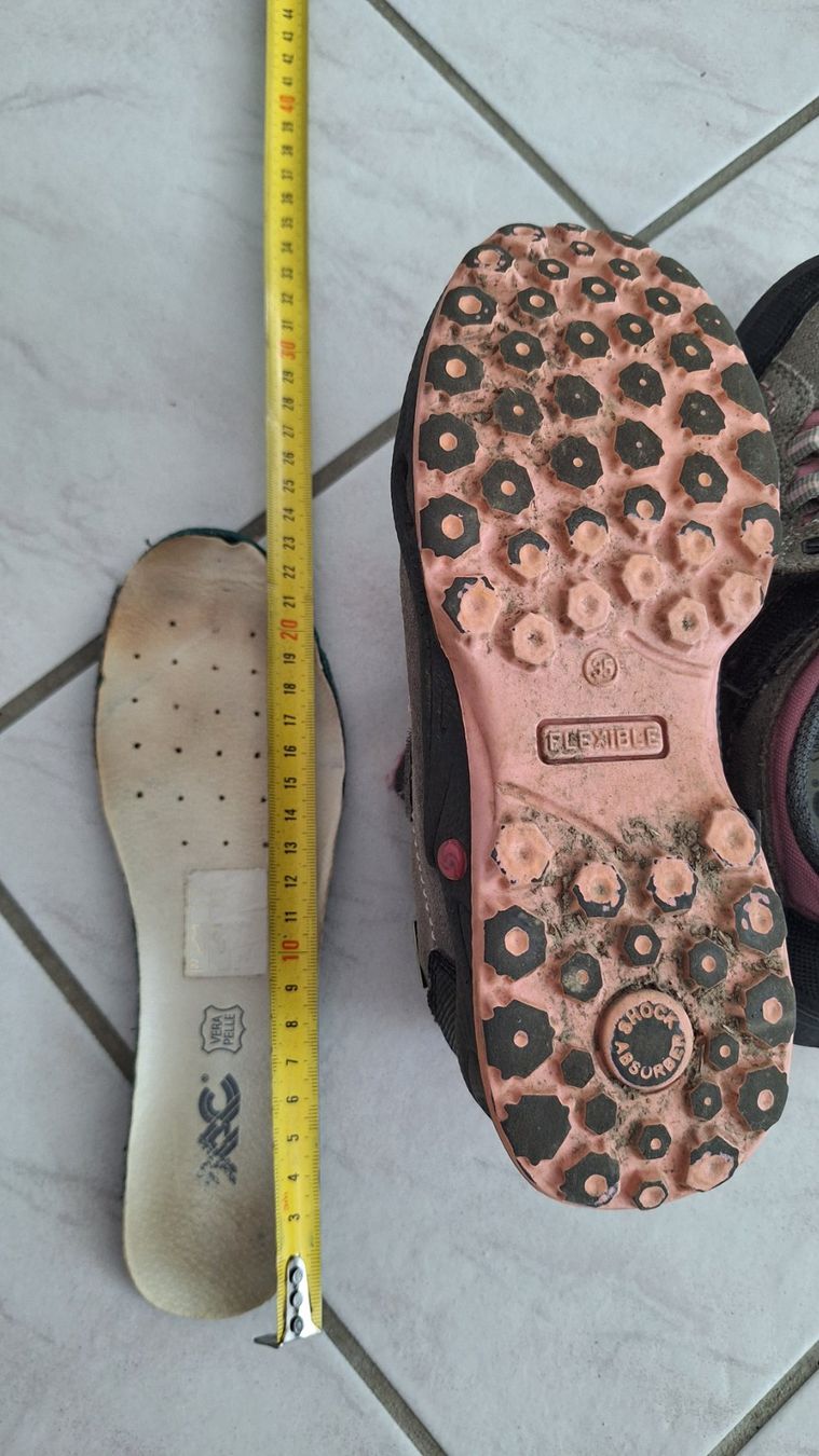 Scarpe per ragazze: Mädchenschuhe, Grösse 34 – Usato da Biberist venduto da rospel 3