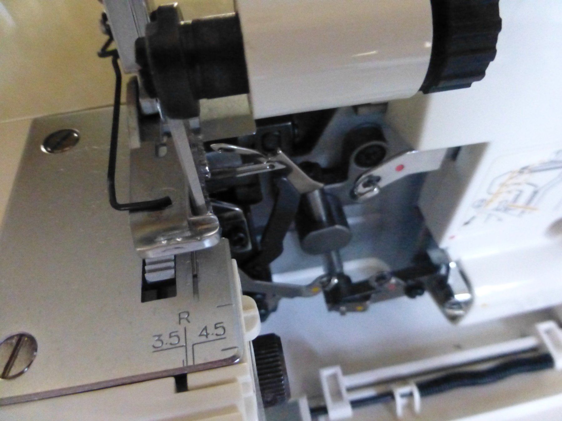 Singer Macchine da cucire: Overlock Nähmaschine von Singer – Usato da Würenlingen venduto da drago56 5