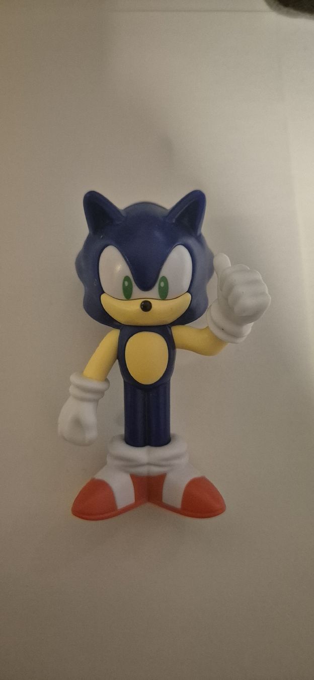 Figuren: Sonic The Hedgehog Figur guter Zustand – Gebraucht aus Muttenz von yue_fx28