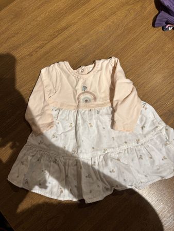 Jolie robe bébé fille arc-en-ciel 6 mois