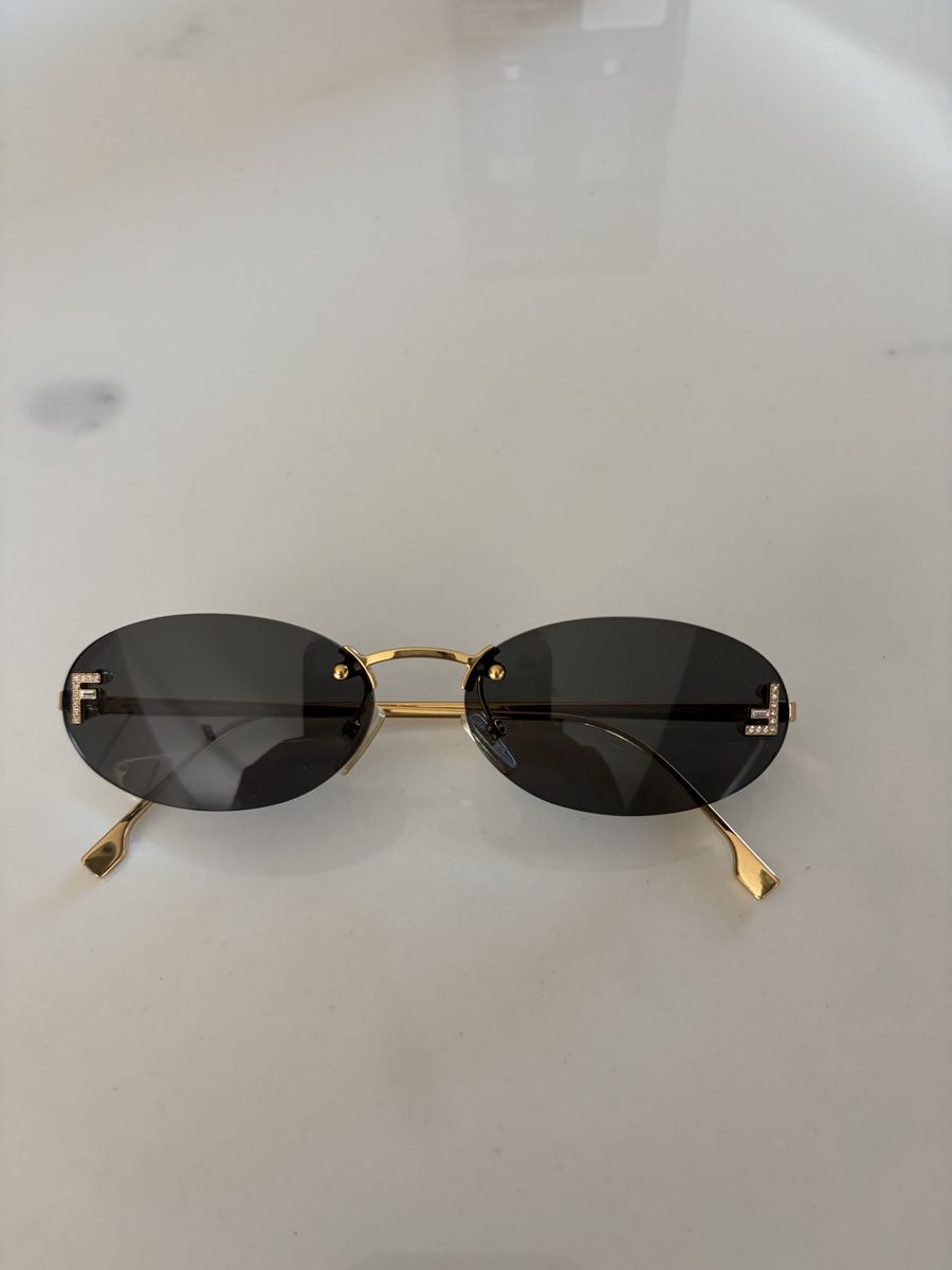Fendi Lunettes & Verres: Fendi oval glasses  – Neuf (Voir description) à Cologny par sab_xh7v