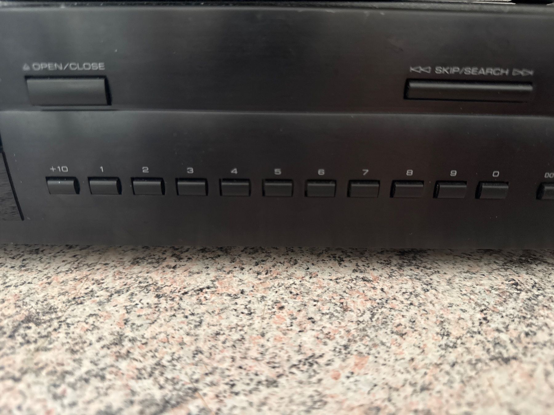 Yamaha Multimediaplayer & Streamer: PLAYER YAMAHA CDX-490  et Bluetooth USB SD FM BOX – Gebraucht aus St imier von sav_bjf9 7