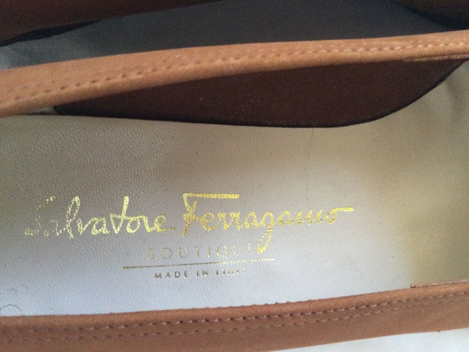Salvatore Ferragamo Scarpe da donna: Salvatore Ferragamo – Nuovo (secondo la descrizione) da Biel/Bienne venduto da heygio